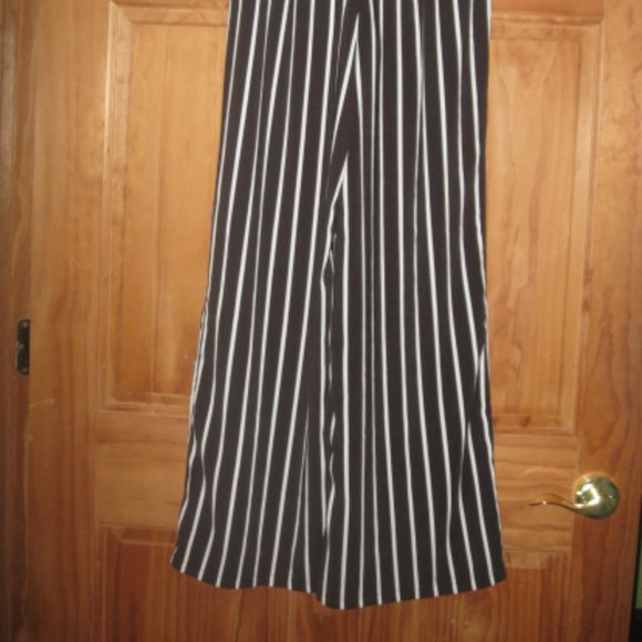 Forever 21 Black and White Wide Slip On Strip Pants - Picture 5 of 5
